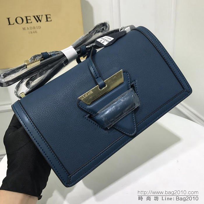 LOEWE羅意威 Barcelona 荔枝紋三角包 小牛皮肩背斜挎包 雜誌爆款  jdl1060